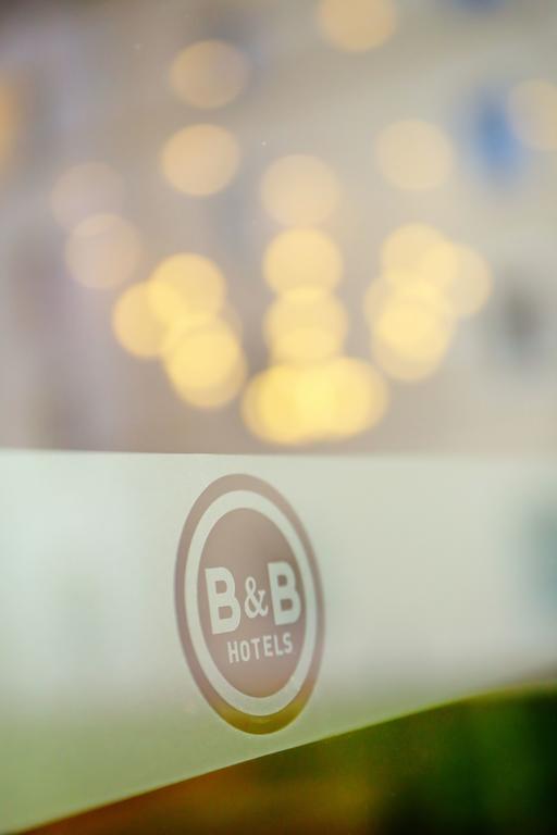B&B Hotel Lyon Grand Stade Мейзио Екстериор снимка